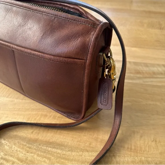 Vintage COACH 70s 80s Carnival Crossbody Brown Leather Small/Med Bag - Picture 12 of 16